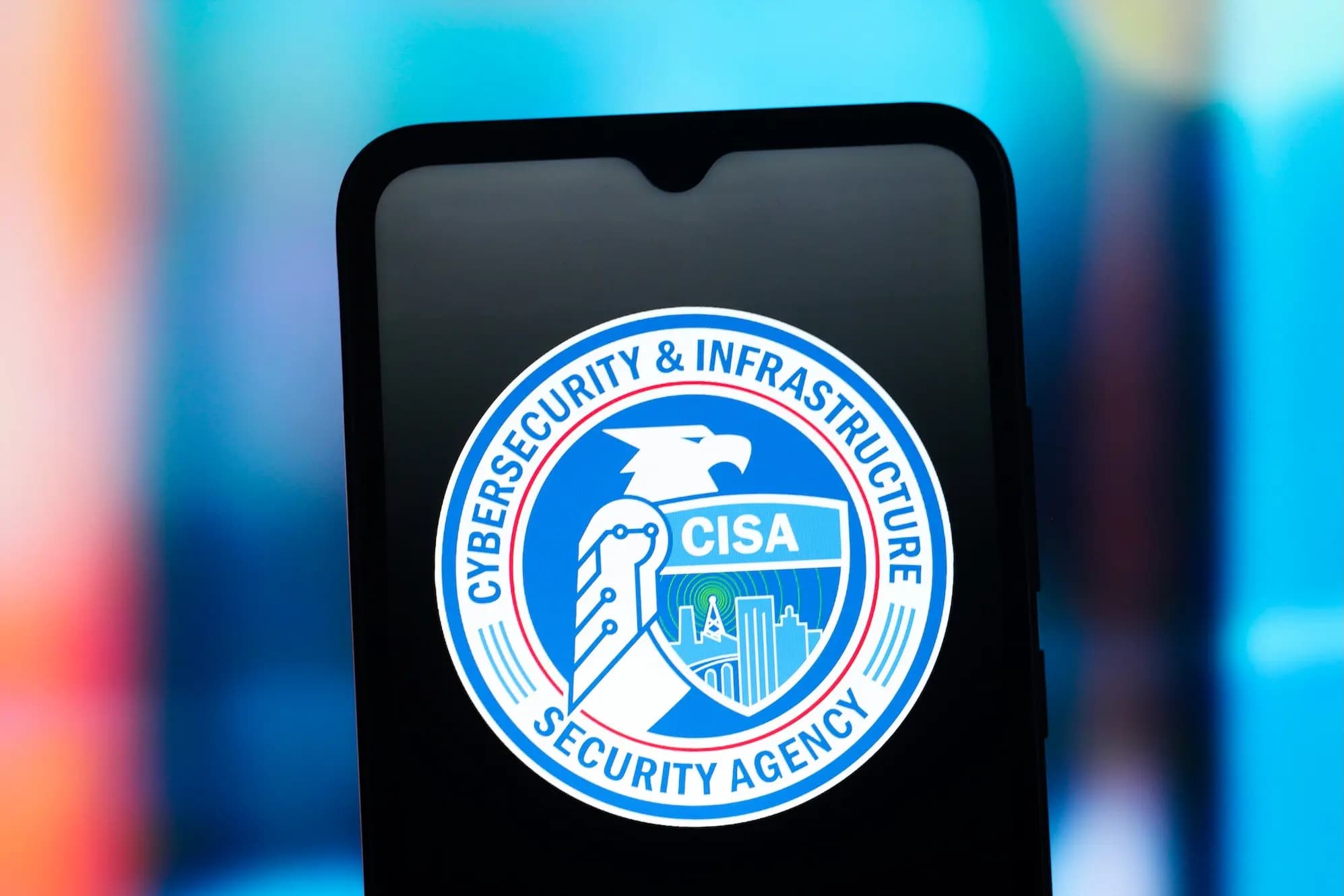 CISA revela que improvisó su plan de respuesta tras exposición de credenciales
